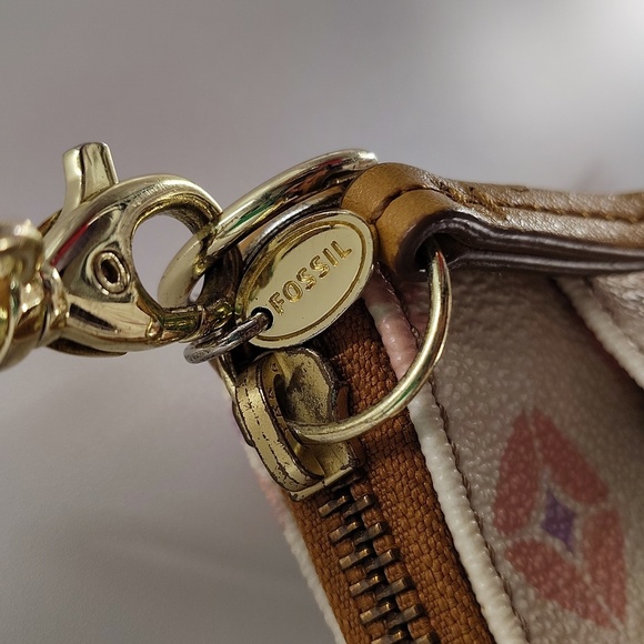 Fossil Crossbody Purse Ivory Pink Purple Adjustable Strap Zip Top - Picture 2 of 8